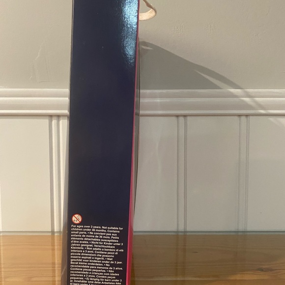 GAP Special Edition Barbie 1996 - Picture 4 of 8